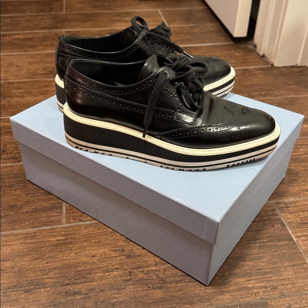 Prada Black and White Leather Platform Loafers size 37.5 - Picture 2 of 8